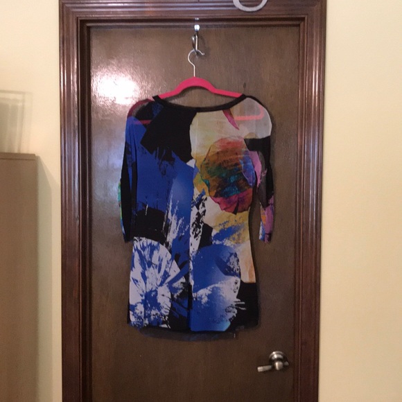 Tunic with shear print overlay - Picture 2 of 2